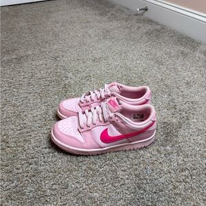 Nike Kids Sneakers in Light and Hot Pink